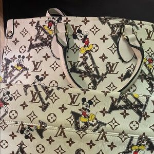 White leather tote Disney edition Louis Vuitton